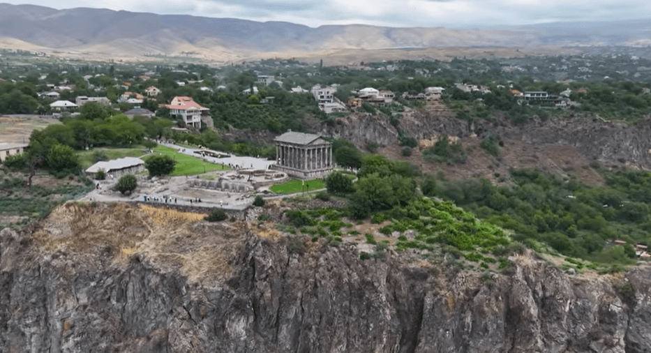 How to Travel from Dubai to Armenia